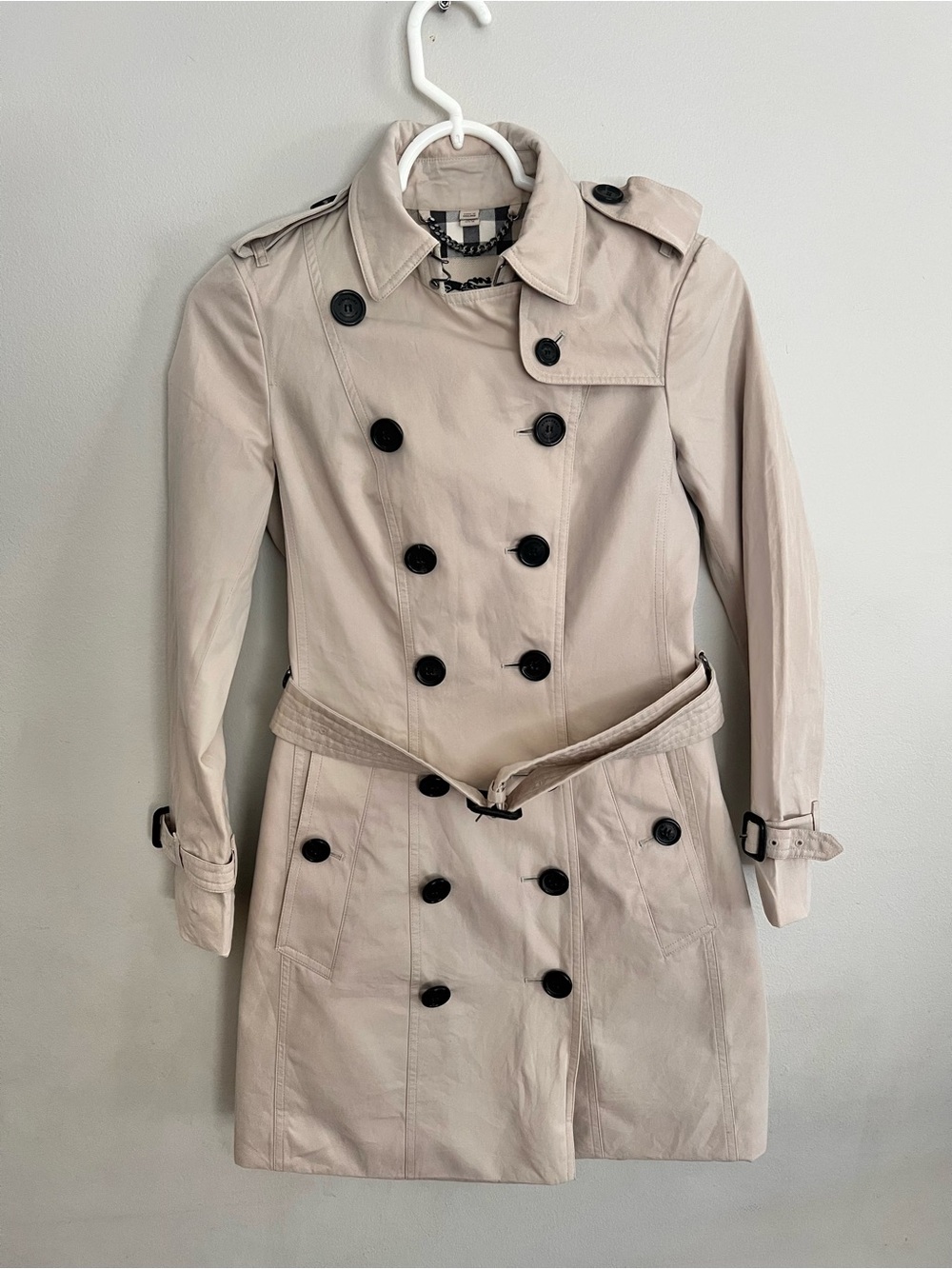 Burberry Heritage The Sandringham Chelsea Slim Fit Coat Size Medium - Picture 2 of 7